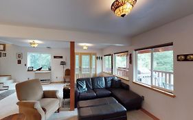 Jewel Chalet